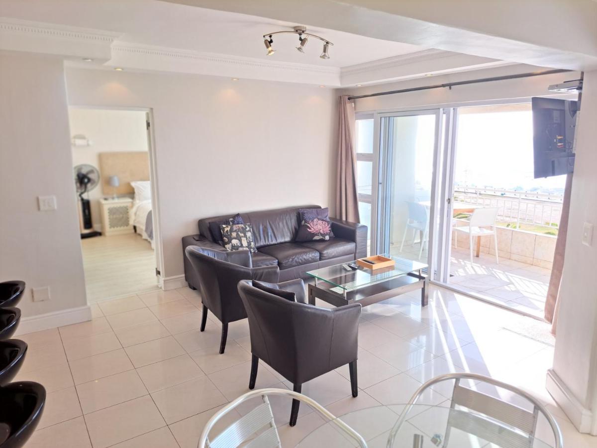3 Bedroom Sea Facing Family Apartment Cape Town Moullie Point 外观 照片