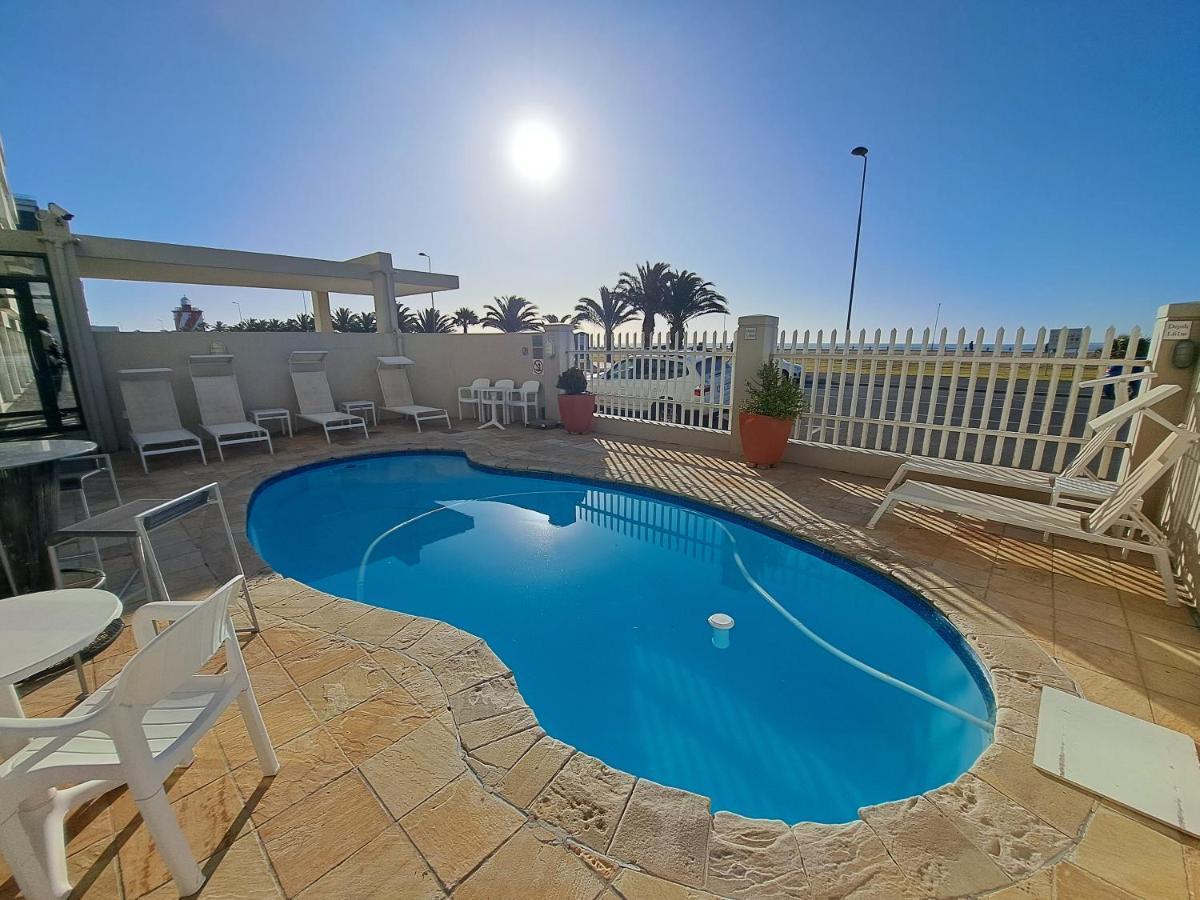 3 Bedroom Sea Facing Family Apartment Cape Town Moullie Point 外观 照片