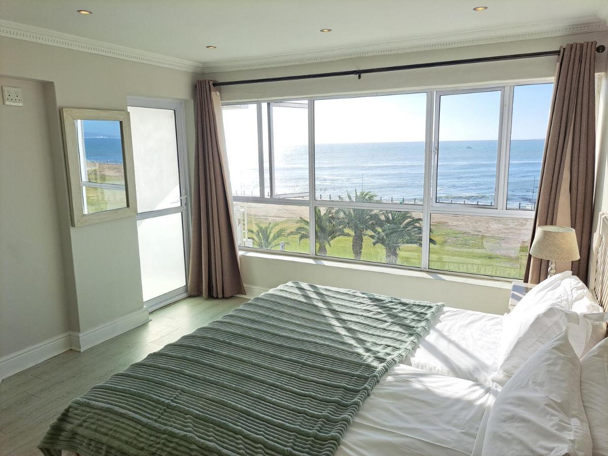 3 Bedroom Sea Facing Family Apartment Cape Town Moullie Point 外观 照片
